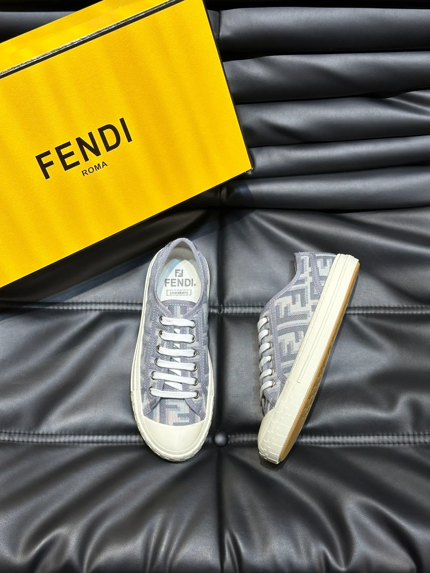 Men's men's shoes 💰420 [New style] 🍿🍿Fendi Fendi👫Couple style low-top canvas shoes, Fendi 2024 spring and summer new lace-up canvas shoes, upper FF jacquard fabric, decorated with same-color satin trim, soles FF carved decoration, soft elastic foot feel, perfect foot comfort! Size: 35-40 Male 38-45